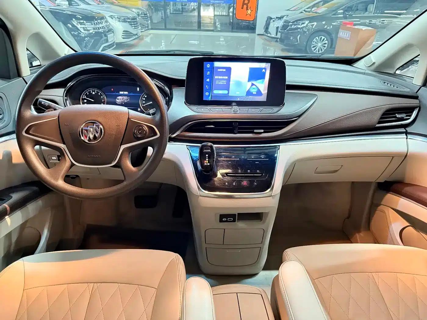 Buick GL8 2023 Land Business Class Comfort Edition — миниатюра 12