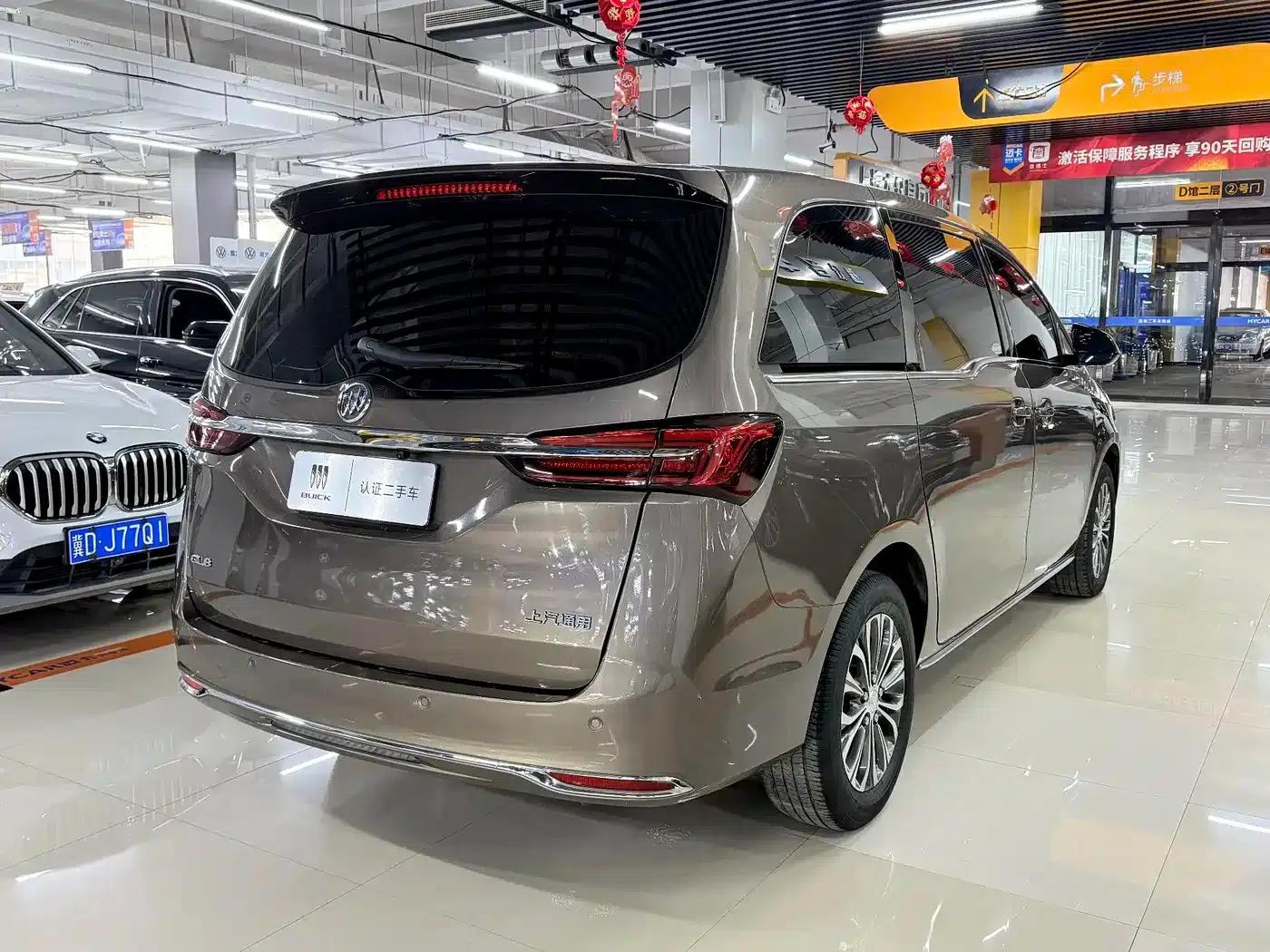Buick GL8 2023 Land Business Class Comfort Edition — миниатюра 4