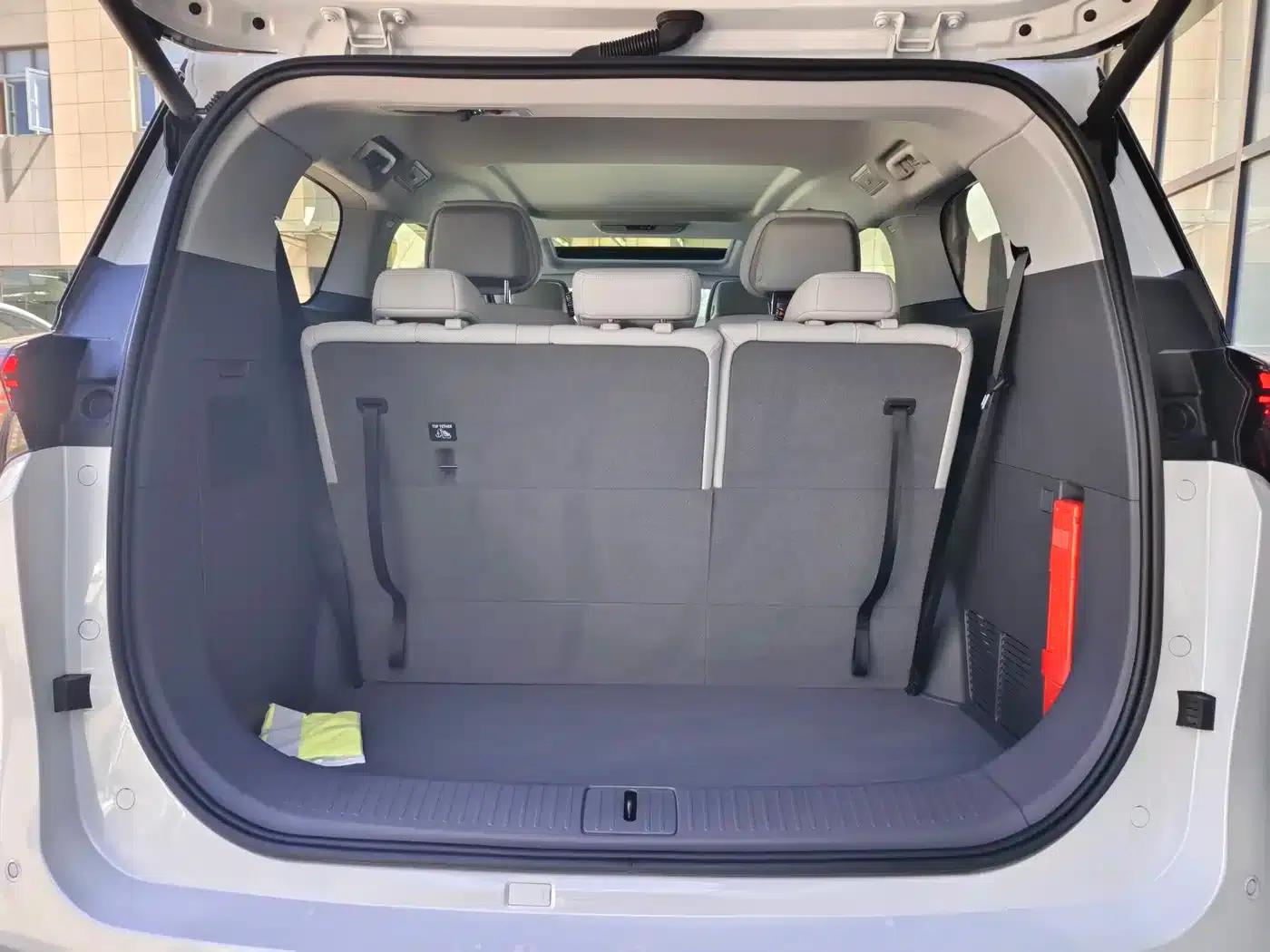Buick GL8 2025 Luxury Smart Edition — миниатюра 17