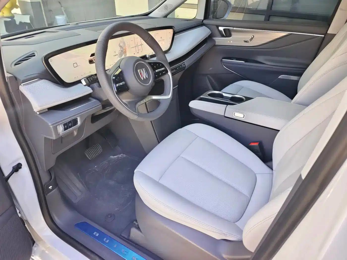 Buick GL8 2025 Luxury Smart Edition — миниатюра 10