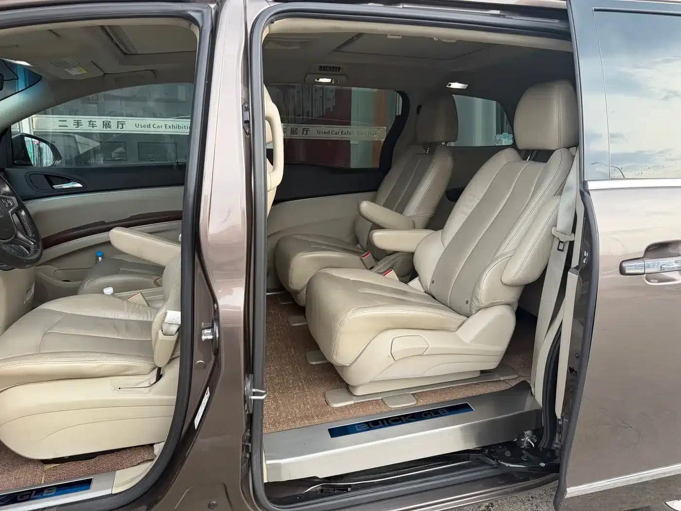 Buick GL8 2014 2.4L LT Luxury Business Executive Edition — миниатюра 6