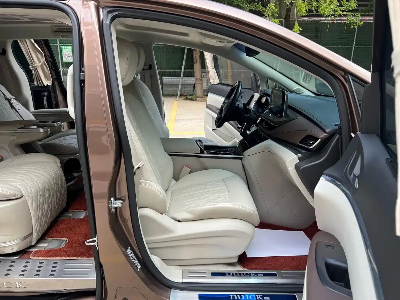 Buick GL8 2020 Land Business Class 652T Comfort — миниатюра 8