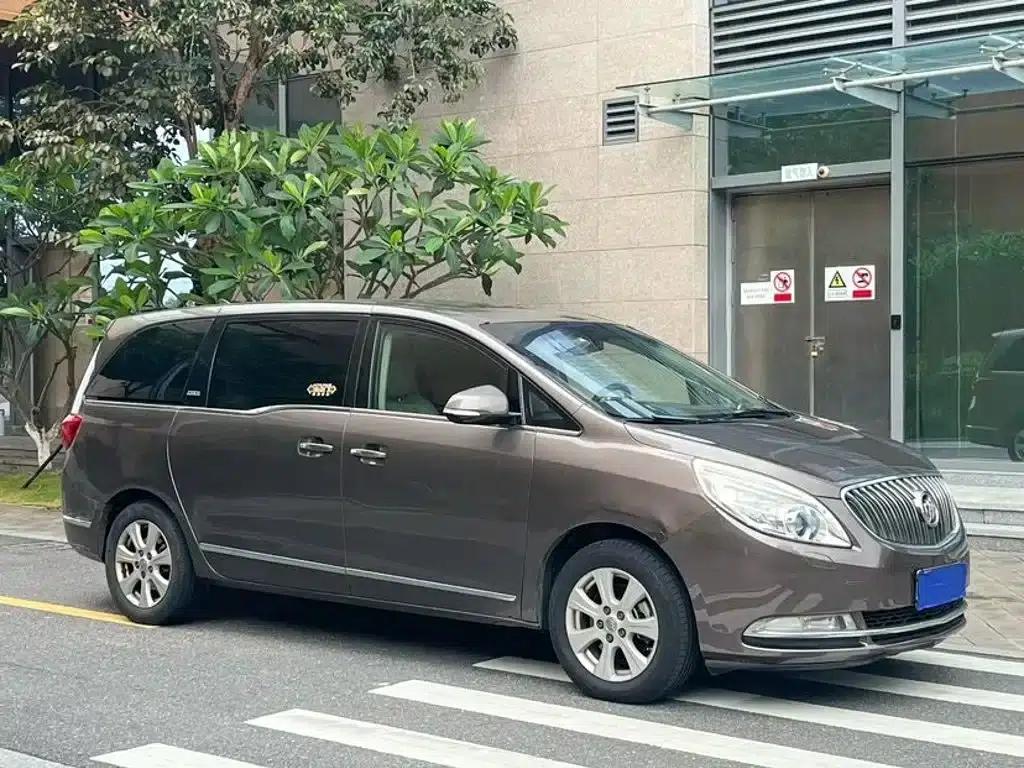 Buick GL8 2014 3.0L XT Luxury Business Flagship Edition — миниатюра 3