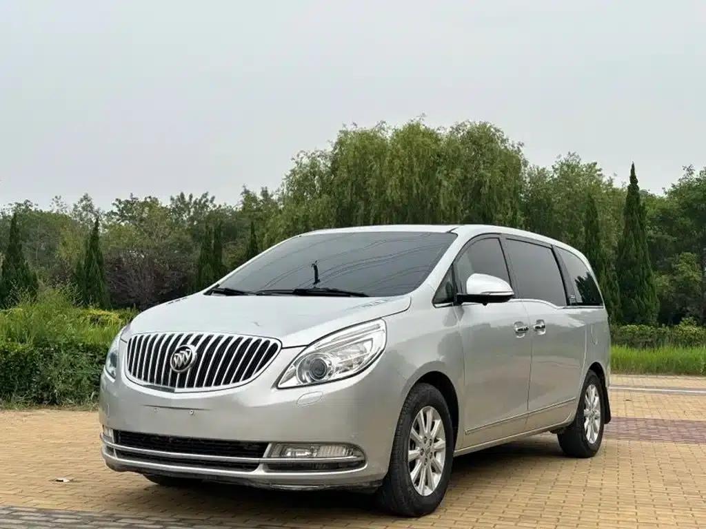 Buick GL8 2013 3.0L XT Luxury Business Flagship Edition — миниатюра 1