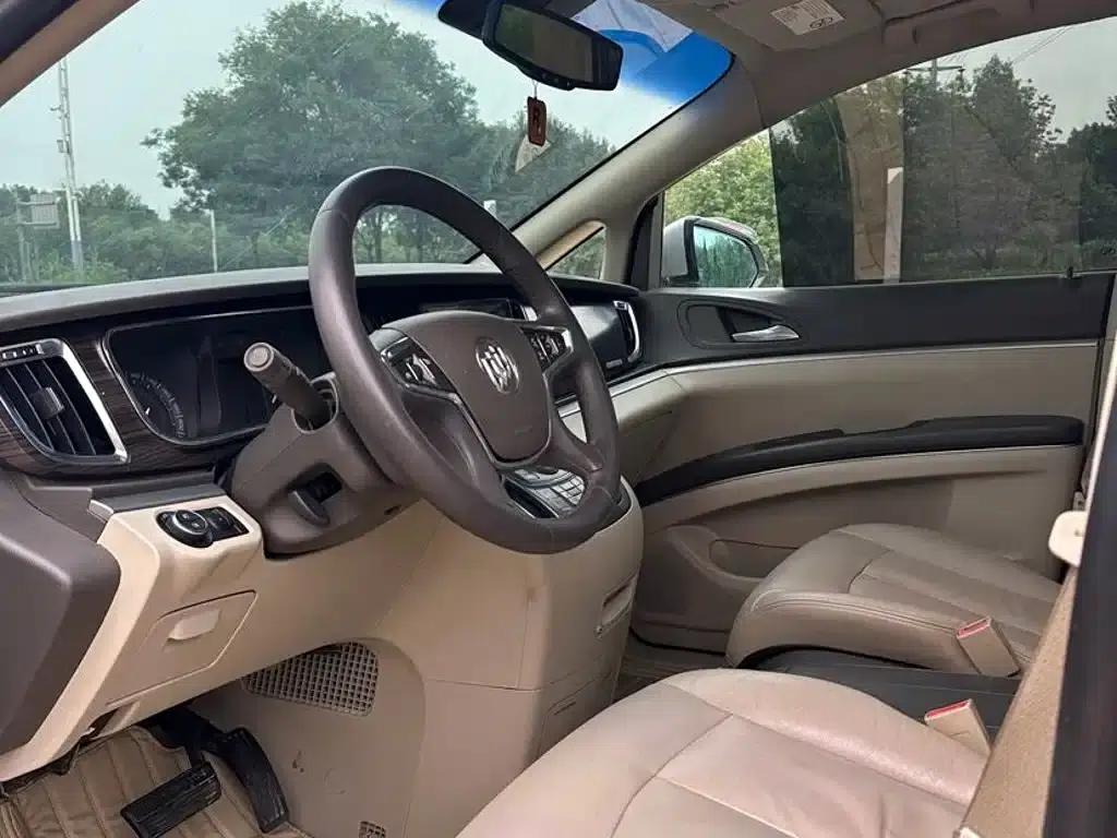 Buick GL8 2013 3.0L XT Luxury Business Flagship Edition — миниатюра 8