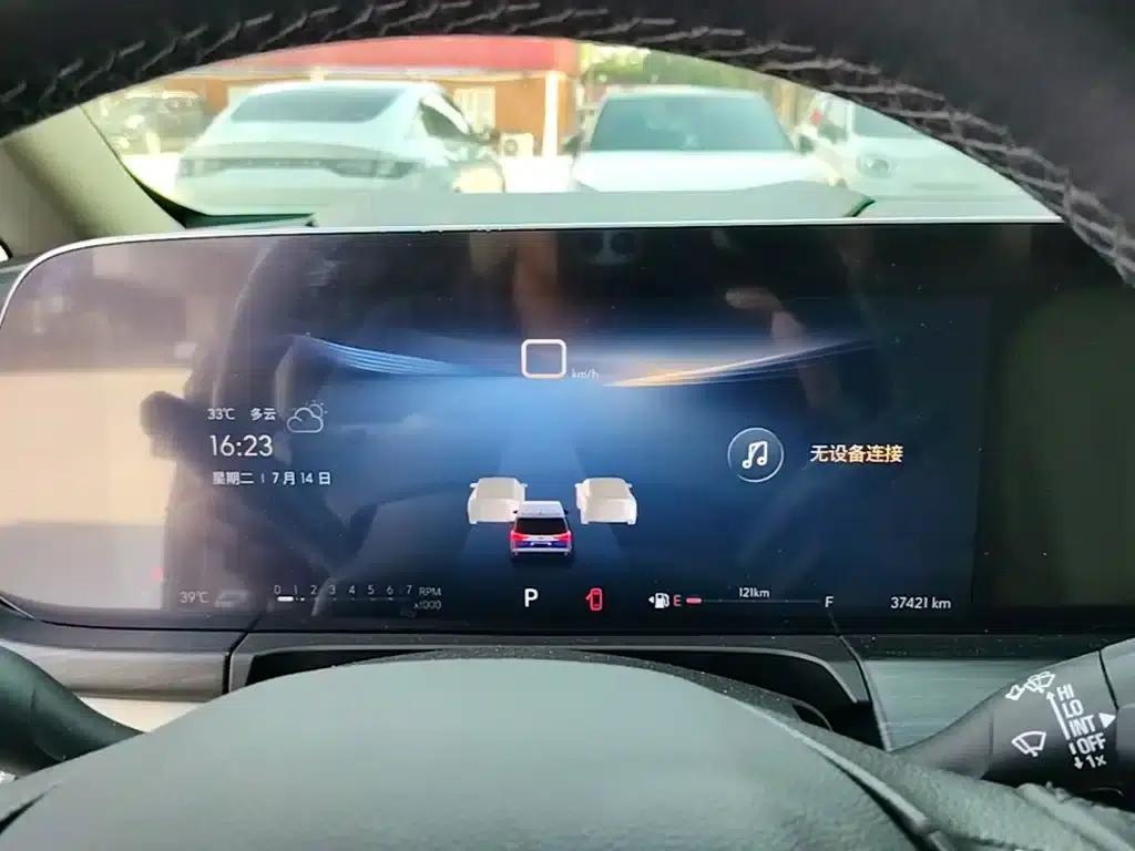 Buick GL8 2023 ES Luxury Edition — миниатюра 12