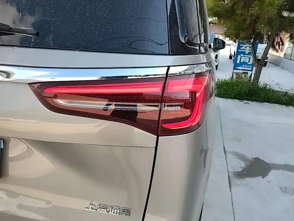 Buick GL8 2023 ES Luxury Edition — миниатюра 8