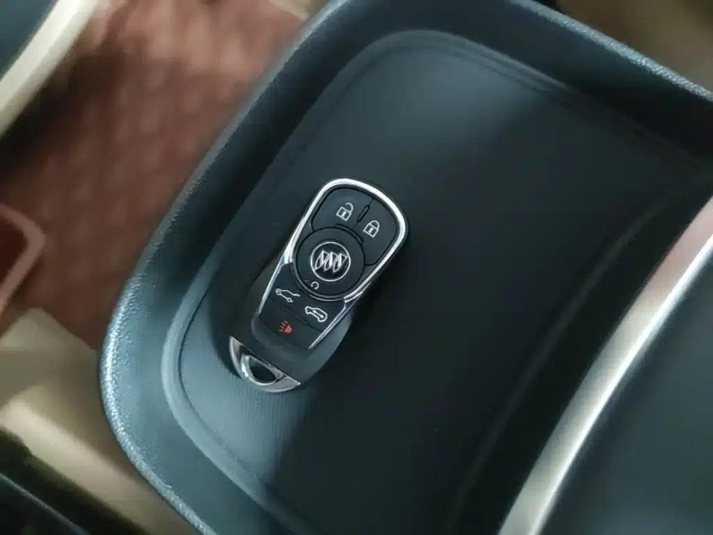 Buick GL8 2017 ES 28T Luxury Edition (National V Emission Standard) — миниатюра 9