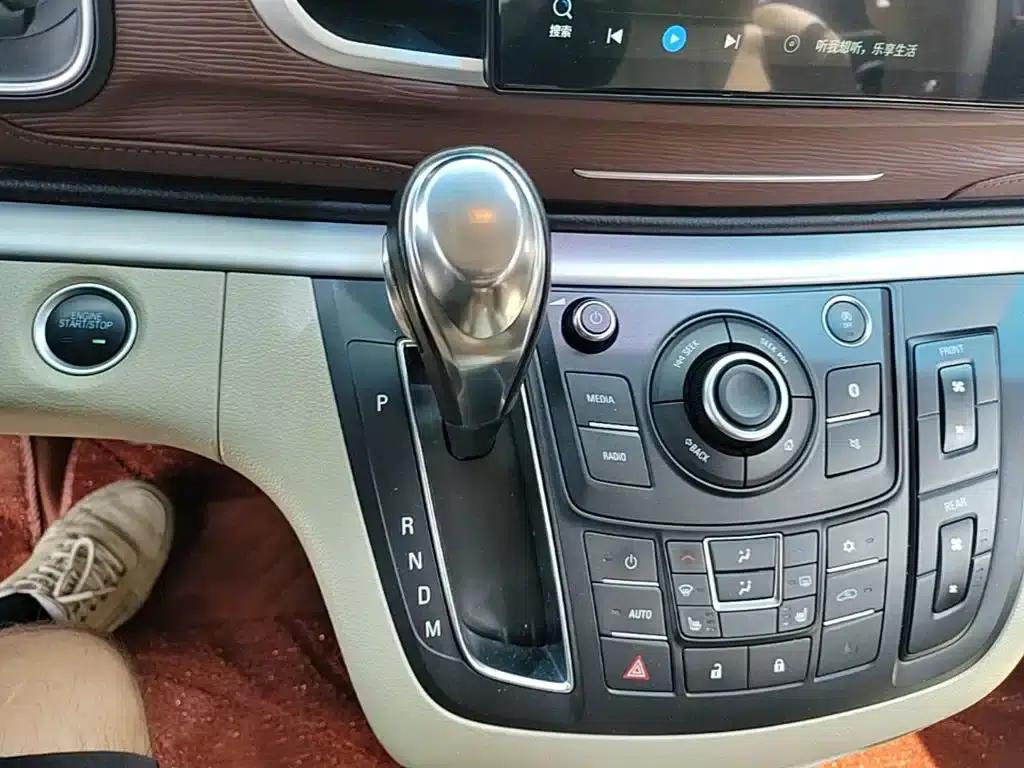 Buick GL8 2017 25S Premium Edition (National V Emission Standard) — миниатюра 14