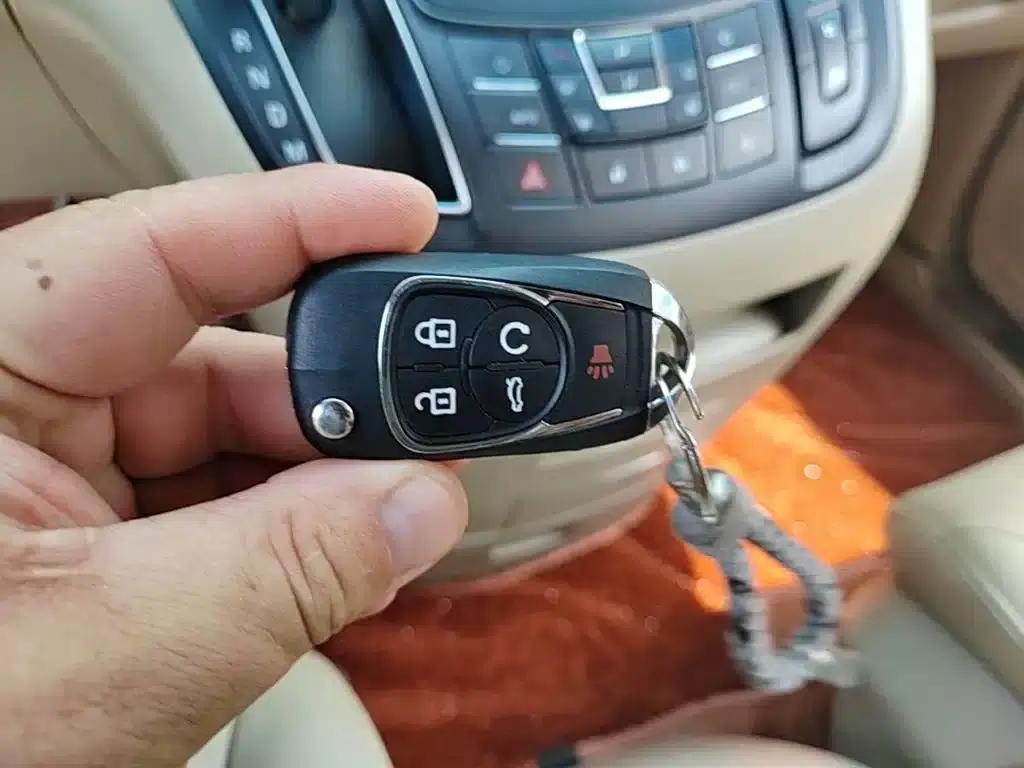 Buick GL8 2017 25S Premium Edition (National V Emission Standard) — миниатюра 9