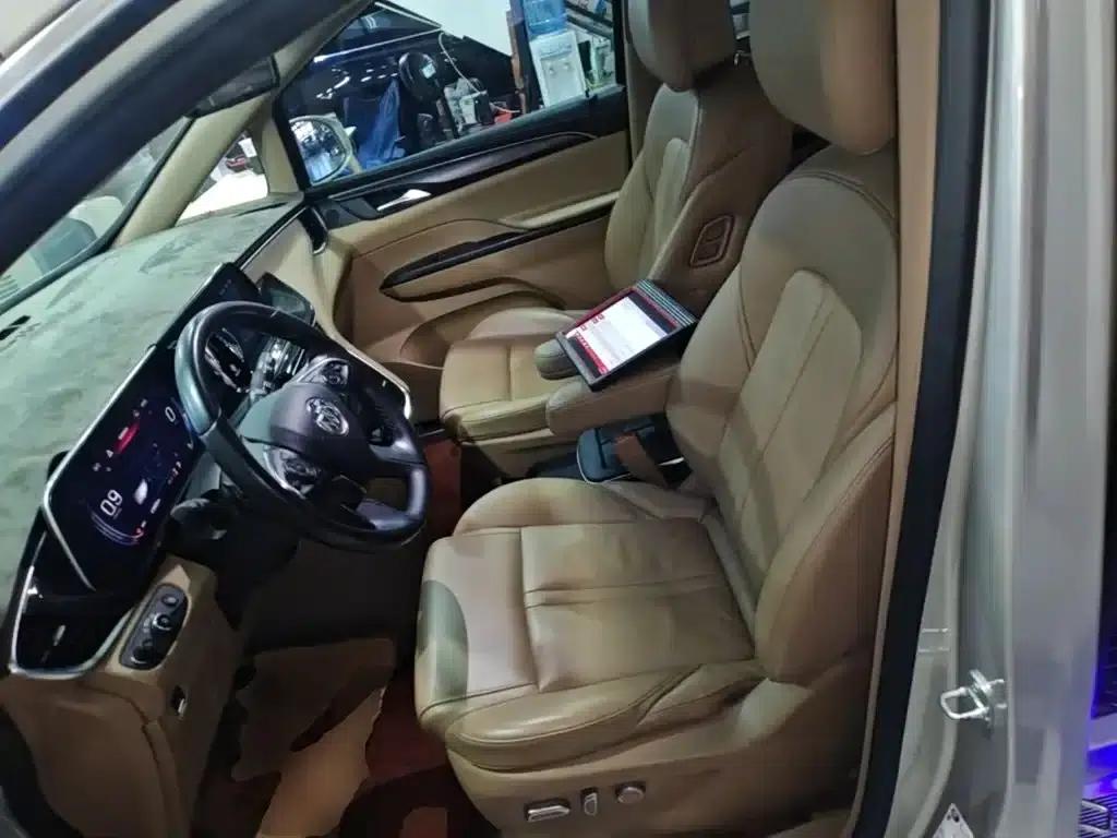 Buick GL8 2021 ES Avantgarde 653T Premium Edition — миниатюра 15