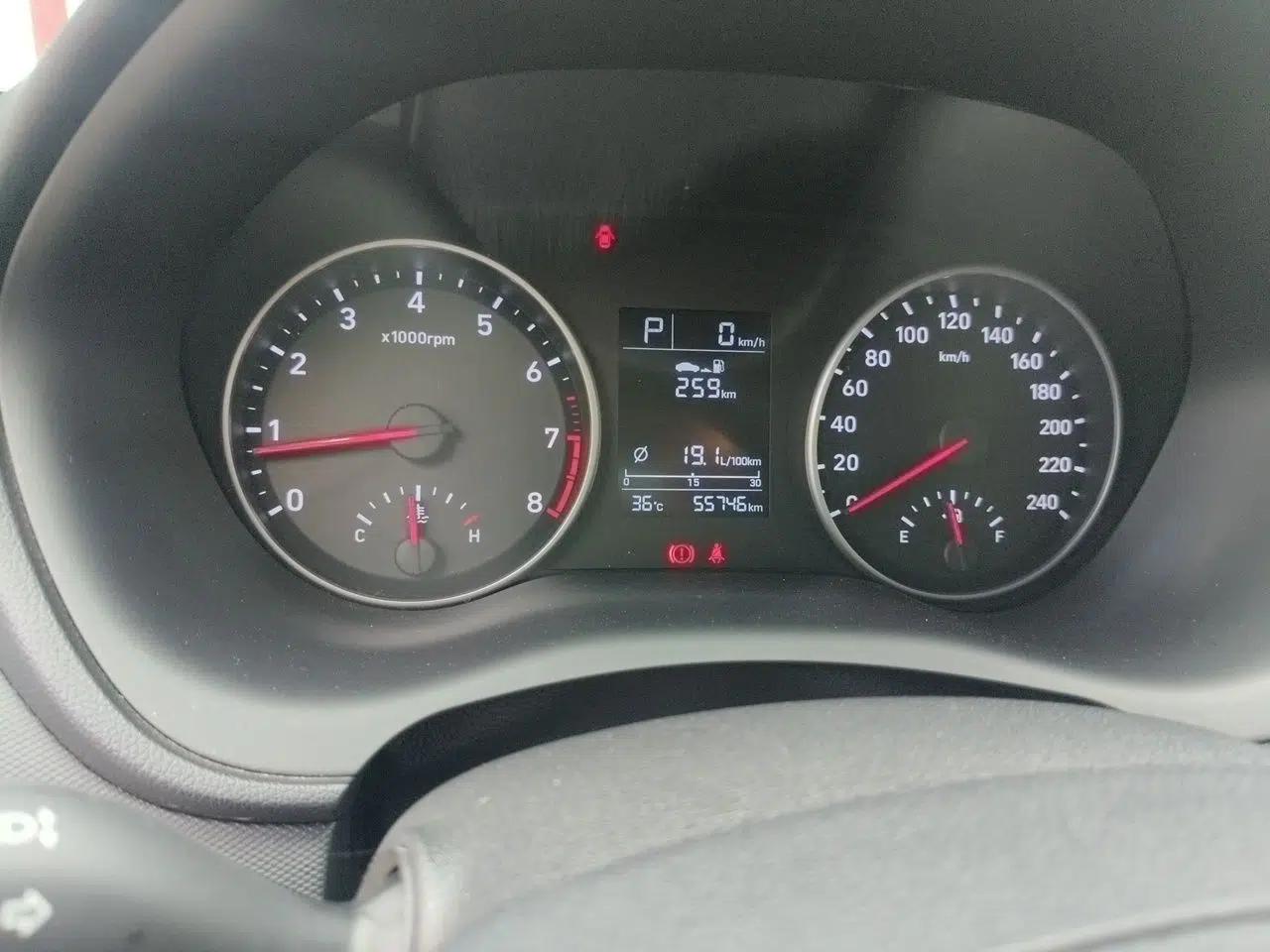 Hyundai Celesta 2018 1.6L Automatic GL Enjoyment Version China V Standard — миниатюра 11