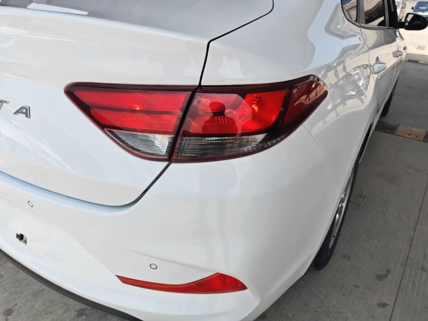 Hyundai Celesta 2020 1.6L Automatic GL Enjoyable Edition — миниатюра 14