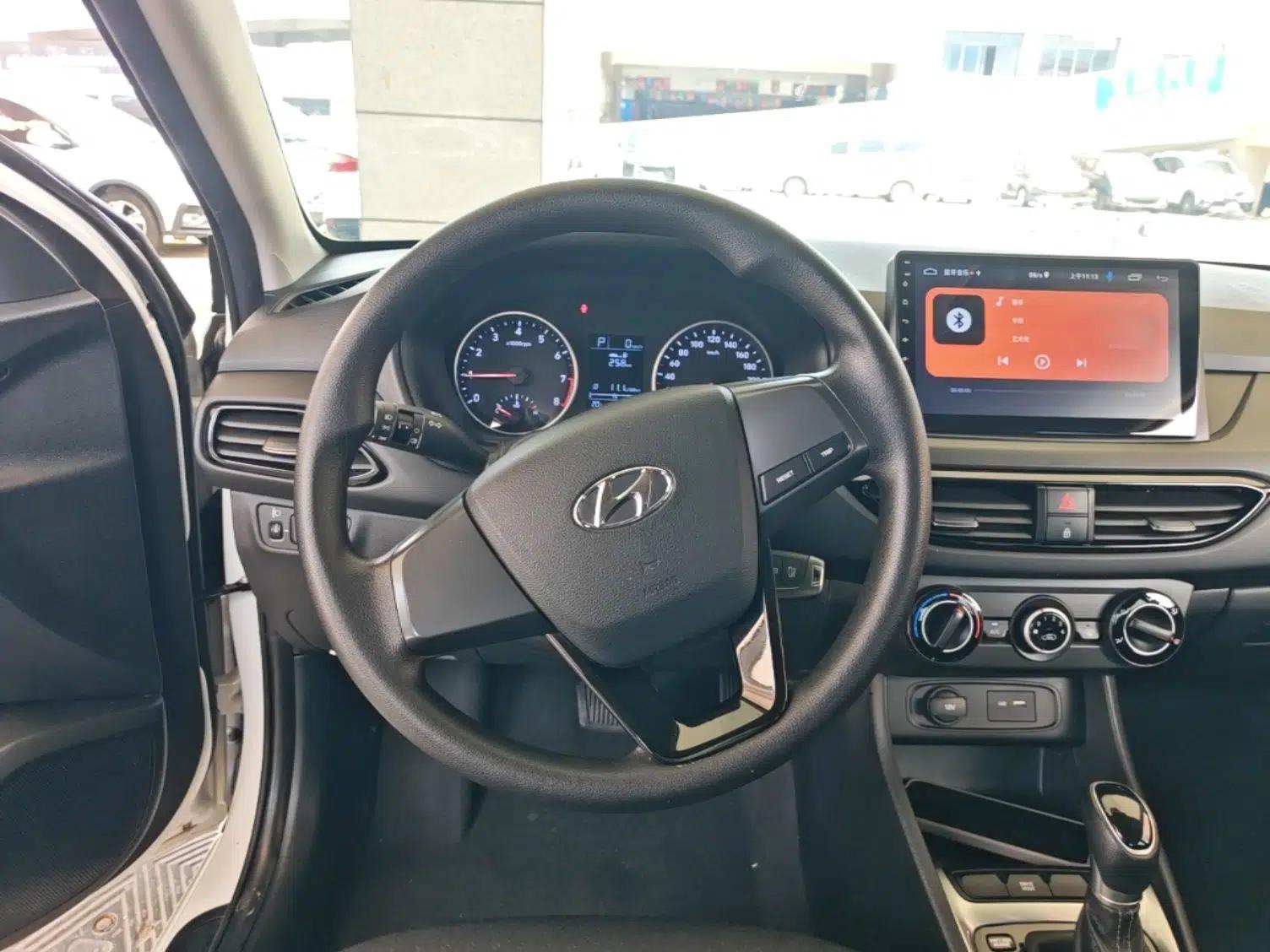 Hyundai Celesta 2020 1.6L Automatic GL Enjoyable Edition — миниатюра 18