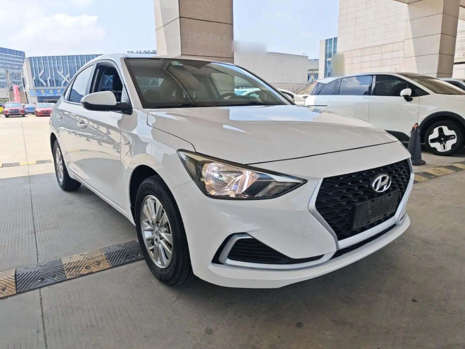 Hyundai Celesta 2020 1.6L Automatic GL Enjoyable Edition — миниатюра 3