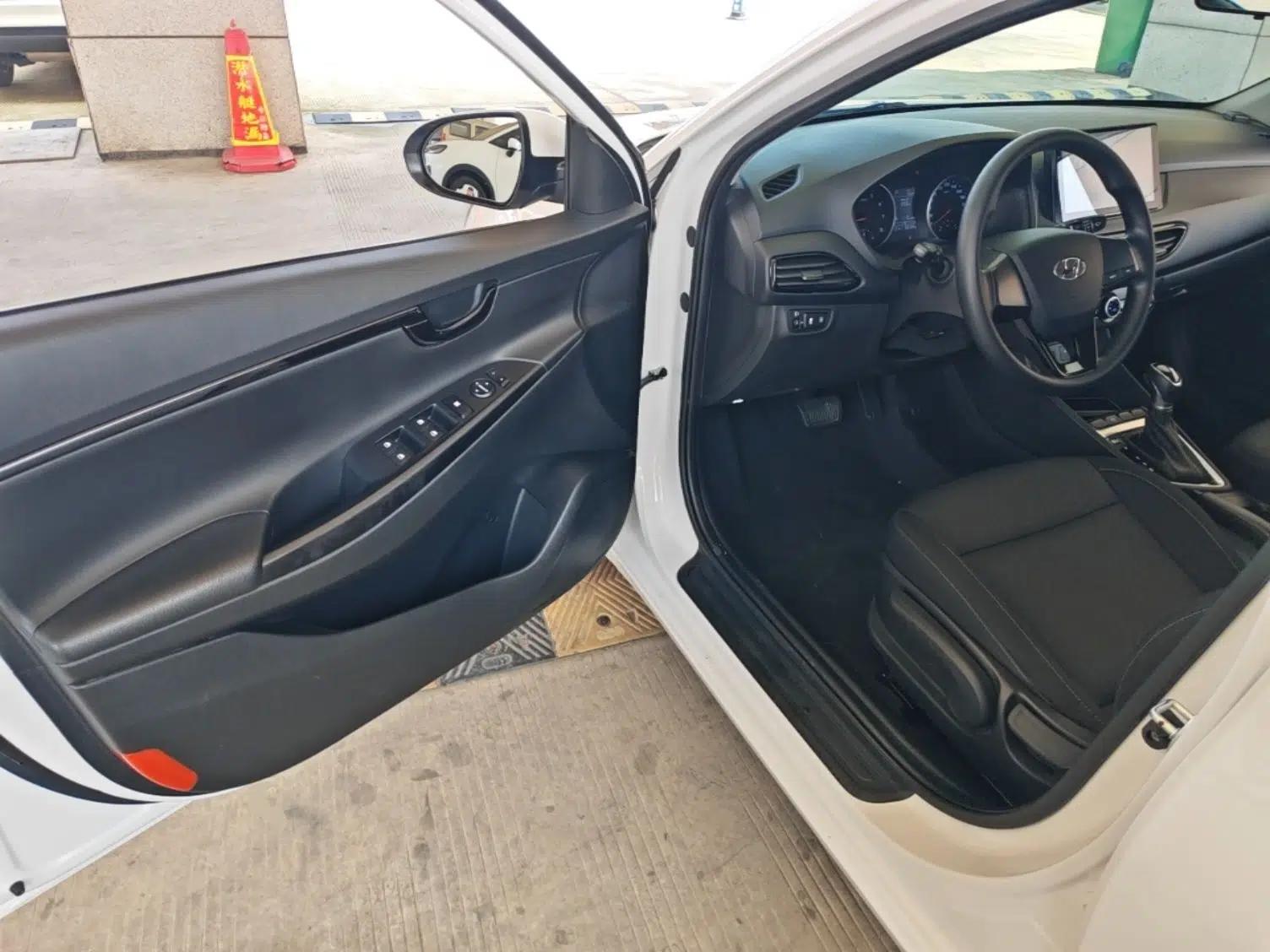 Hyundai Celesta 2020 1.6L Automatic GL Enjoyable Edition — миниатюра 23