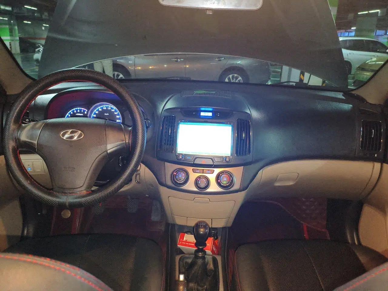 Hyundai Celesta 2011 1.6L Manual Comfort Edition — миниатюра 9