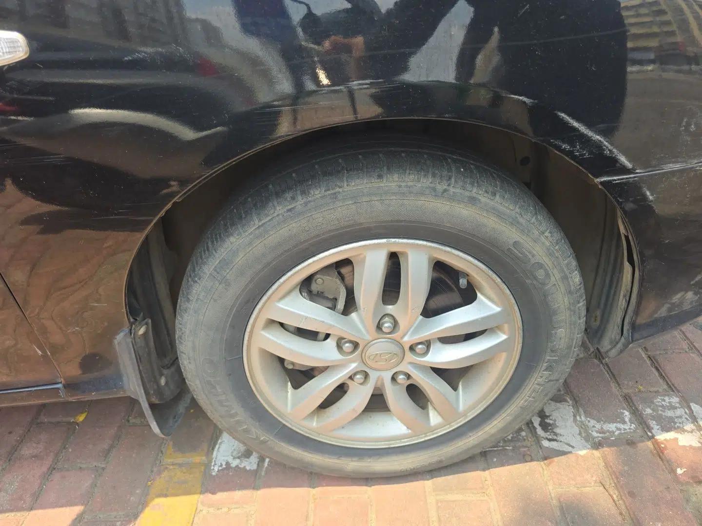 Hyundai Celesta 2011 1.6L Automatic Comfort Edition — миниатюра 8