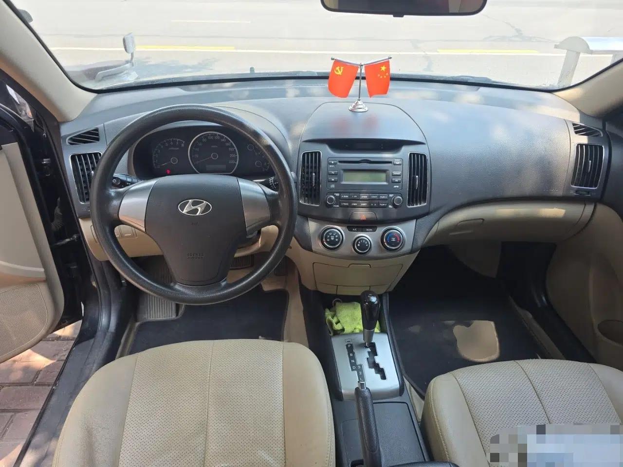Hyundai Celesta 2011 1.6L Automatic Comfort Edition — миниатюра 9