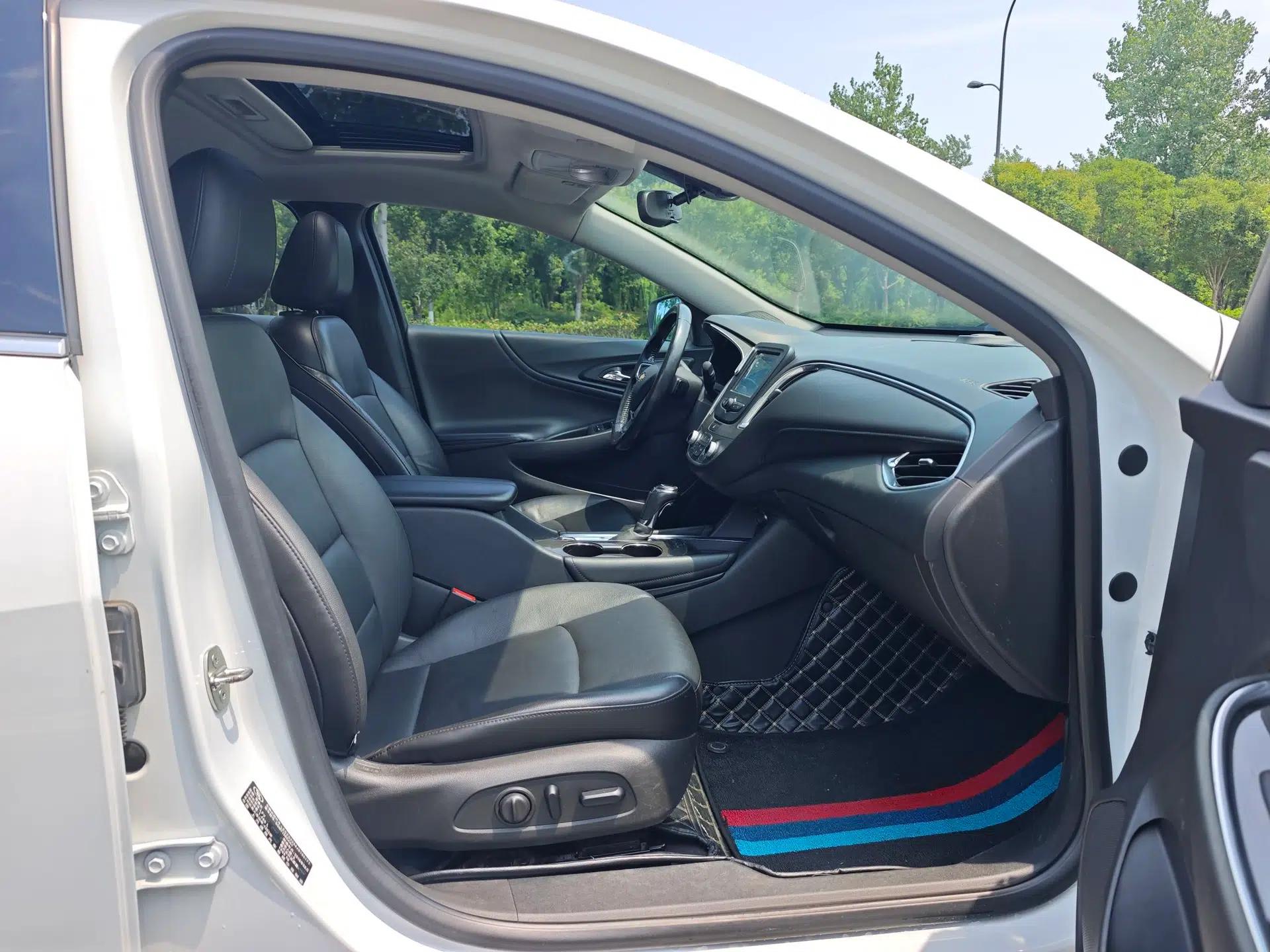 Chevrolet Malibu XL 2018 530T Automatic RuiChi Edition — миниатюра 25