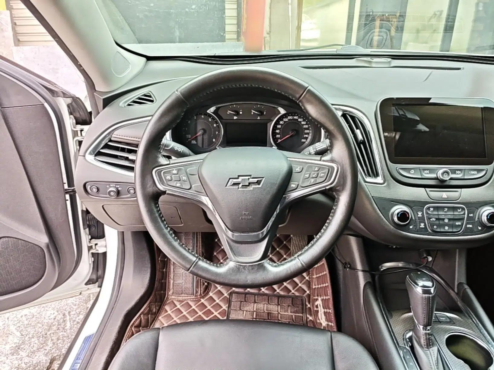 Chevrolet Malibu XL 2018 530T Automatic Ruiyi Edition — миниатюра 13