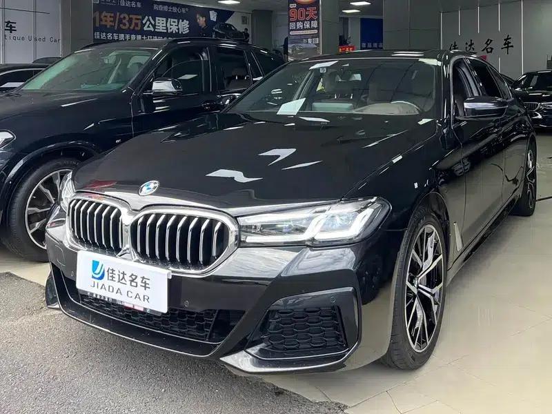 2023 BMW 5 Series 530Li Luxury M Sport Package — миниатюра 1