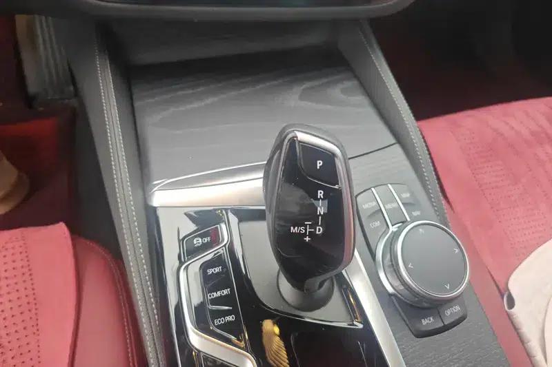 2023 BMW 5 Series Facelift 530Li Leading Edition M Sport Package — миниатюра 15
