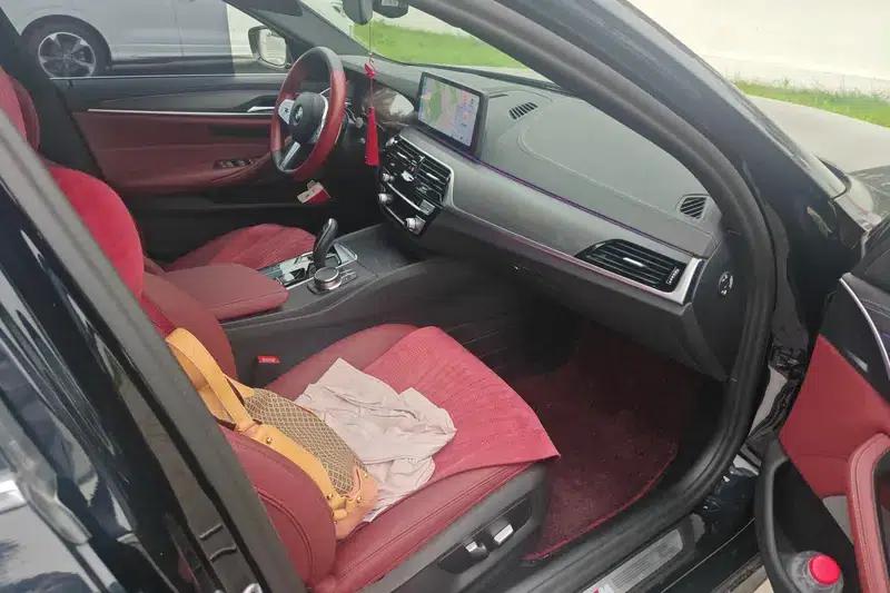2023 BMW 5 Series Facelift 530Li Leading Edition M Sport Package — миниатюра 7