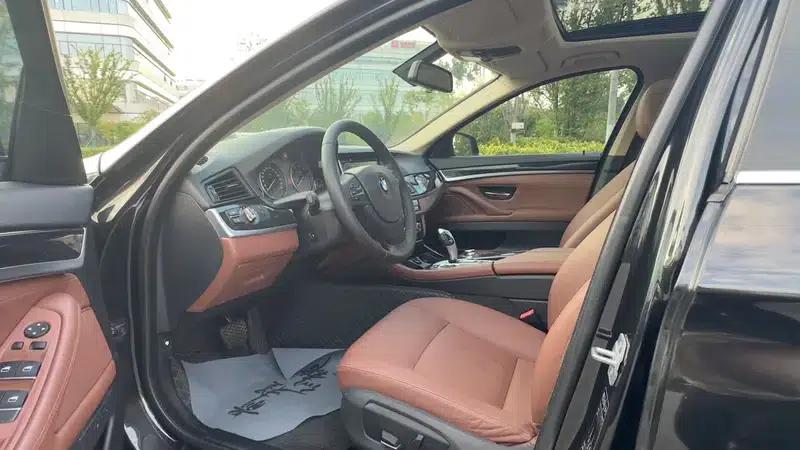 2014 BMW 5 Series 520Li Elegant Edition — миниатюра 17