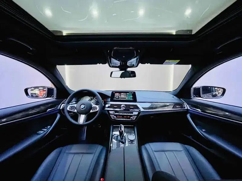 2018 BMW 5 Series 525Li M Sport Package — миниатюра 16