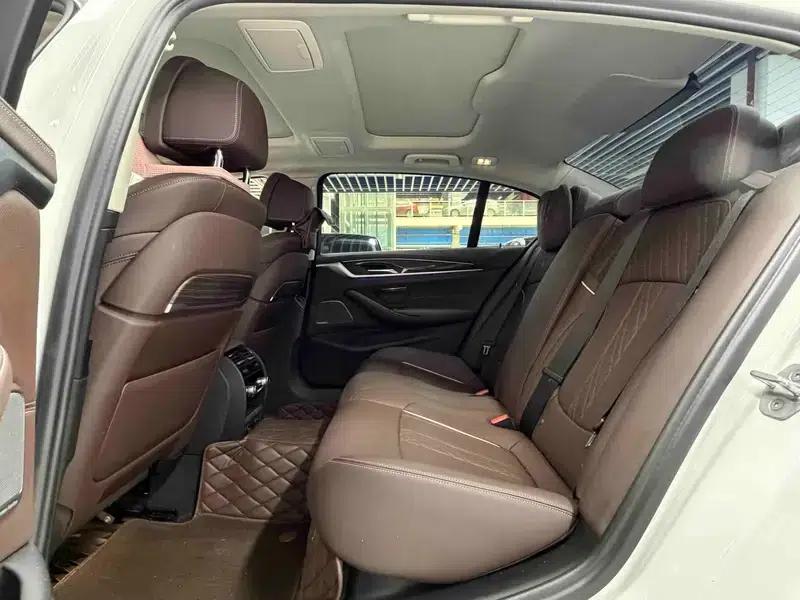 BMW 5 Series 2022 Facelift 530Li Luxury Package — миниатюра 17