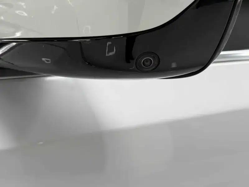 BMW 5 Series 2022 Facelift 530Li Luxury Package — миниатюра 10