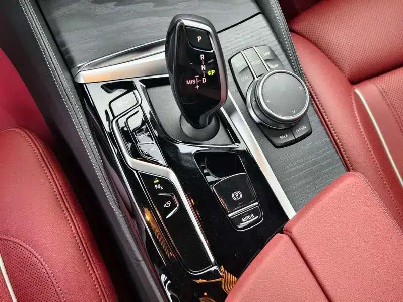 2021 BMW 5 Series Facelift 530Li Luxury M Sport Package — миниатюра 8