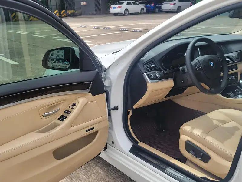 BMW 5 Series 2013 525Li Leading Edition — миниатюра 22