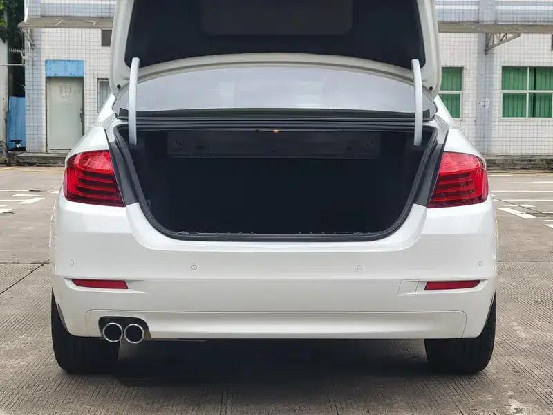 BMW 5 Series 2013 525Li Leading Edition — миниатюра 23