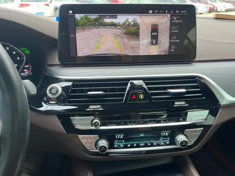 2022 BMW 5 Series, third facelift, 530Li Luxury M Sport Package — миниатюра 9