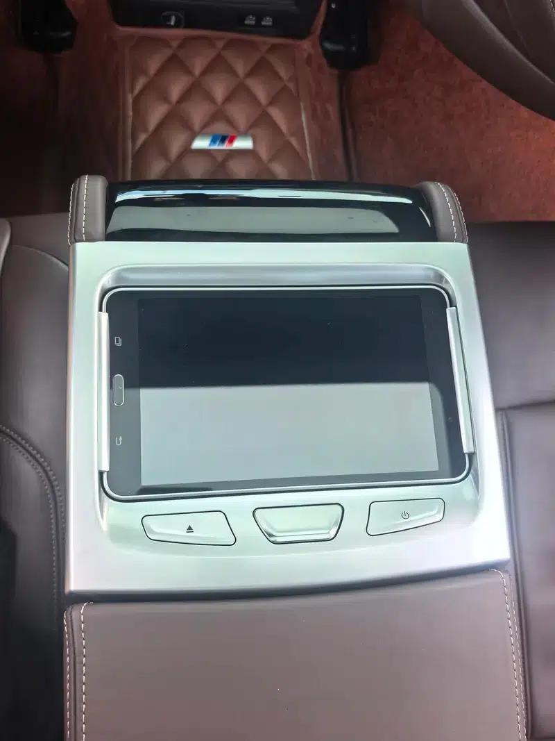 2020 BMW 5 Series 530Li Executive M Sport Package — миниатюра 10