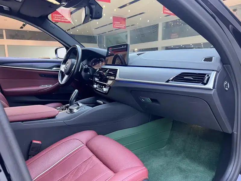 2023 BMW 5 Series 530Li Luxury M Sport Package — миниатюра 18