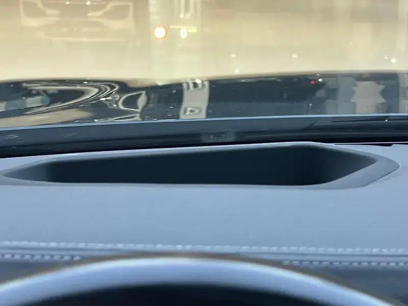2023 BMW 5 Series 530Li Luxury M Sport Package — миниатюра 9