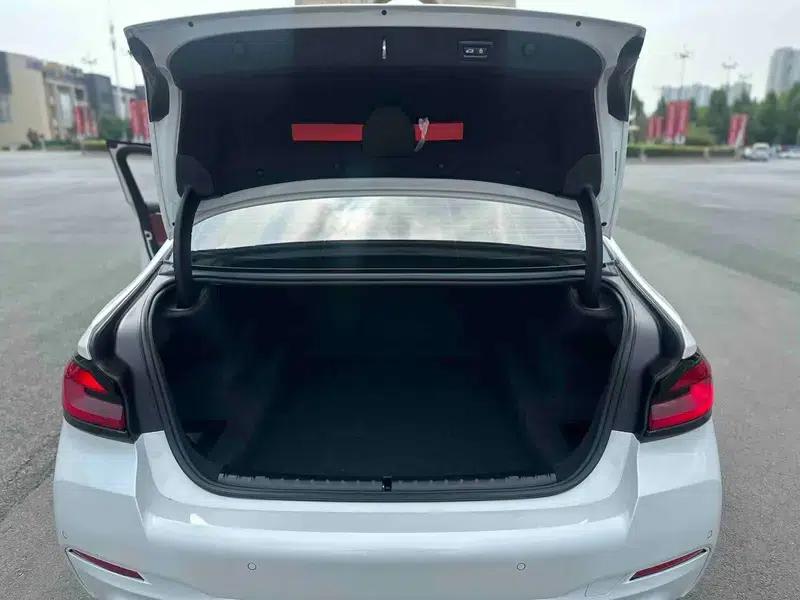 2023 BMW 5 Series 530Li Leading Edition M Sport Package — миниатюра 13