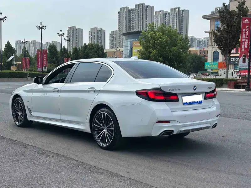 2023 BMW 5 Series 530Li Leading Edition M Sport Package — миниатюра 4