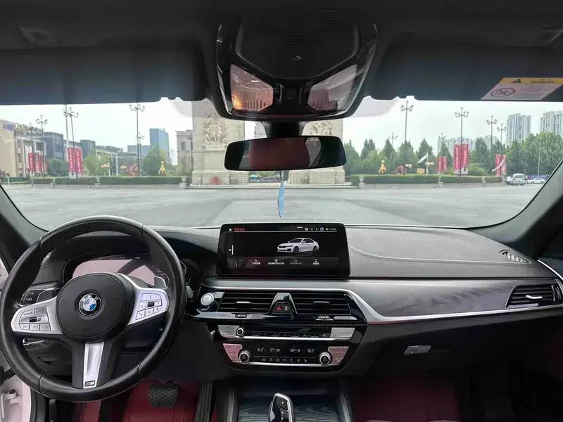 2023 BMW 5 Series 530Li Leading Edition M Sport Package — миниатюра 8