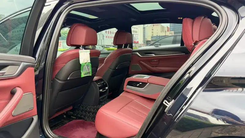 2023 BMW 5 Series Facelift 530Li Luxury M Sport Package — миниатюра 15