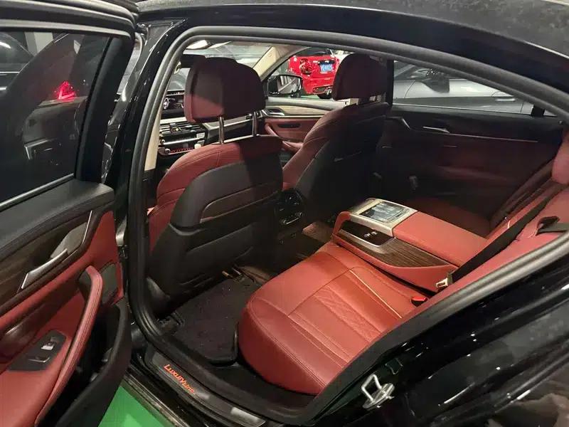 BMW 5 Series 2021 530Li Luxury Package — миниатюра 8