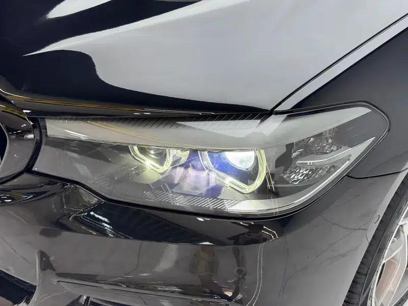 2019 BMW 5 Series 525Li M Sport Package — миниатюра 12