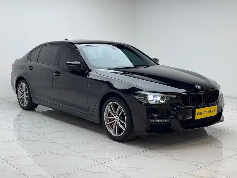 2019 BMW 5 Series 525Li M Sport Package — миниатюра 3