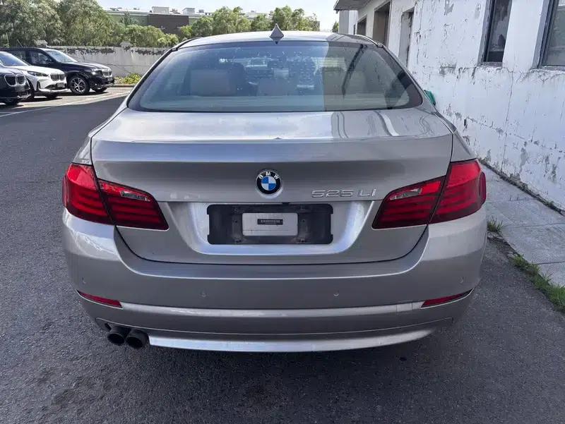 BMW 5 Series 2013 525Li Leading Edition — миниатюра 4