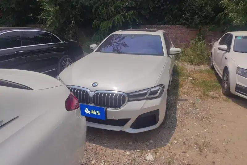 2022 BMW 5 Series 530Li Leading Edition M Sport Package — миниатюра 2