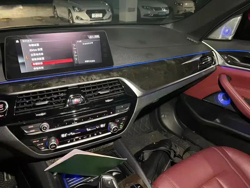 2018 BMW 5 Series Facelift 530Li Leading Edition M Sport Package — миниатюра 8
