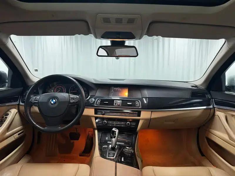 BMW 5 Series 2013 520Li Elegant Edition — миниатюра 14